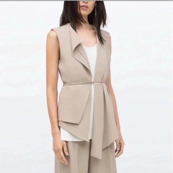 Zara  asymmetrical tan vest - Picture 1 of 10